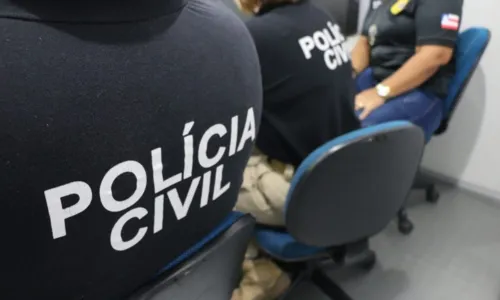 
				
					Homem é preso em flagrante após esfaquear ex-companheira em Salvador
				
				