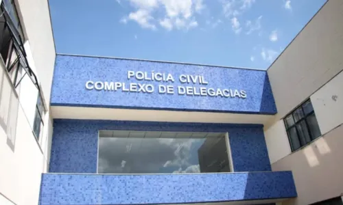 
				
					Homem é preso suspeito de estuprar e ameaçar criança na Bahia
				
				