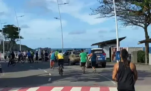 
				
					Homem leva tiro após tentar assaltar policial na Barra, em Salvador
				
				