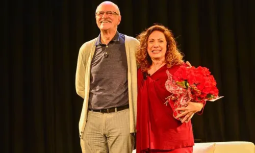 
				
					José Loreto, Guilherme Leme e mais: peça teatral reúne famosos em SP
				
				
