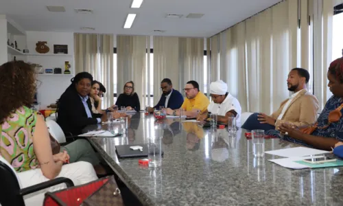 
				
					Líder global do AFROPUNK visita Salvador e se reúne com autoridades
				
				