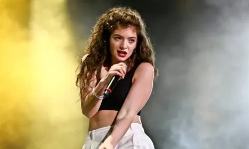
				
					Lorde completa 27 anos nesta terça-feira (7); ouça hits
				
				