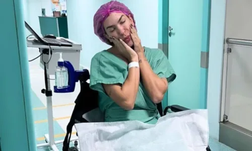 
				
					Lore Improta passa por cirurgia: 'Estava com muitas dores'
				
				