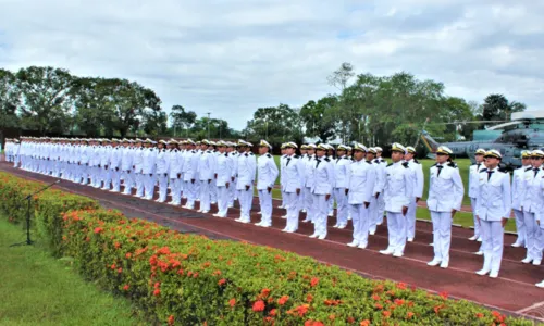 
				
					Marinha abre vagas para Serviço Militar com salário de R$9 mil na BA
				
				