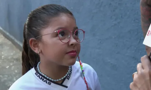 
				
					Menina de 8 anos viraliza com entrevista de volta às aulas: 'Saco'
				
				