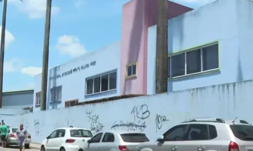 
				
					Merenda de alunos é roubada após escola ser arrombada em Salvador
				
				