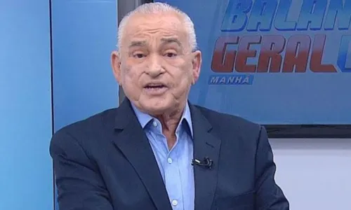 
				
					Morre apresentador e radialista Raimundo Varela, aos 75 anos
				
				