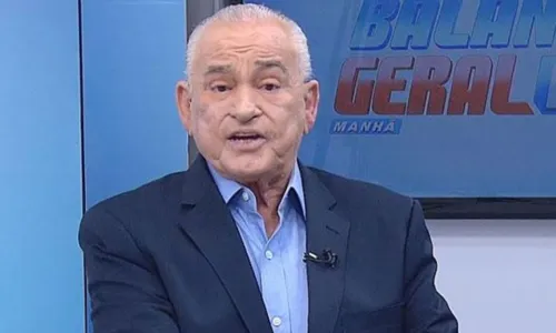 
				
					Morre apresentador e radialista Raimundo Varela, aos 75 anos
				
				