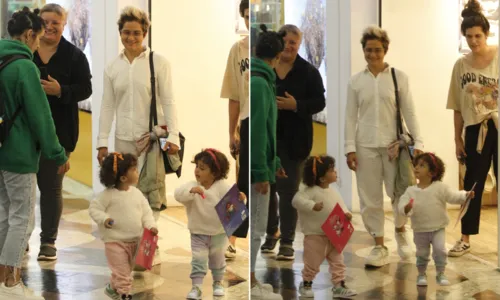 
				
					Nanda Costa e Lan Lanh passeiam com as filhas em shopping no Rio
				
				