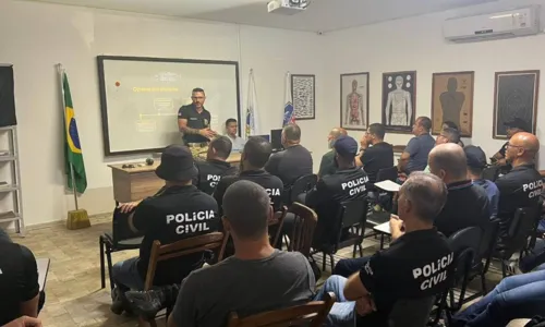 
				
					Polícia Civil faz operação 'Dia D' em cidades do interior da Bahia
				
				