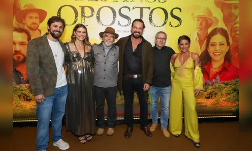 
				
					Pré-estreia de 'Destinos Opostos' reúne elenco em São Paulo
				
				