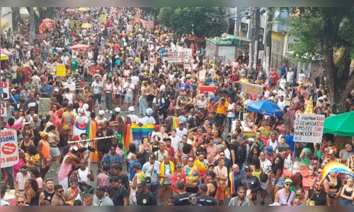 
				
					‘Precisamos lutar contra toda discriminação’, afirma Margareth durante Parada LGBT+
				
				