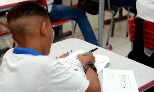 
				
					Prefeitura de Salvador abre edital para contratação de professores
				
				