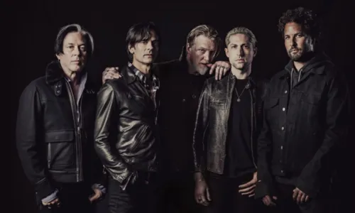 
				
					Queens of The Stone Age também cancela show no 'The Town'
				
				