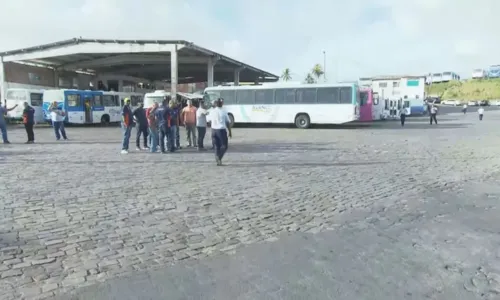 
				
					Rodoviários do transporte metropolitano encerram greve após acordo
				
				