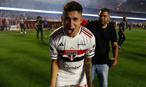 
				
					São Paulo empata com Flamengo e conquista 1ª Copa do Brasil
				
				