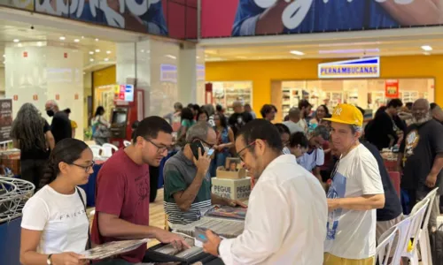 
				
					Shopping de Salvador recebe 'Feira de Vinil' com mais de 4 mil títulos
				
				