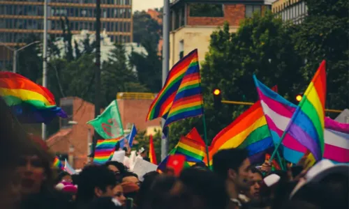 
				
					'Stonewall': conheça história da revolta que deu origem a 1ª parada LGBT+
				
				