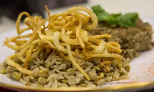
				
					Veja como fazer arroz de lentilha com cebola frita em 30 minutos
				
				