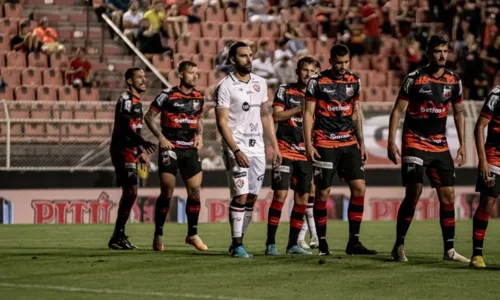 
				
					Vitória é sólido e abre contagem regressiva para Série A
				
				