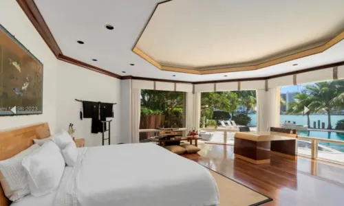 
				
					Xuxa vende mansão nos Estados Unidos por R$ 174 milhões
				
				