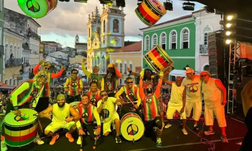 
				
					'A gente combate o racismo com educação', diz Bira Jackson, do Olodum
				
				