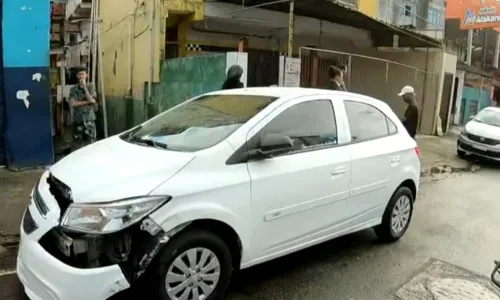 
				
					Acidente envolvendo ônibus deixa trânsito congestionado em Salvador
				
				