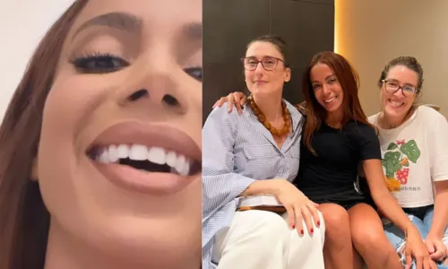 
				
					Anitta viraliza ao errar nome de Paola Carosella: 'Eu falei Caçarola'
				
				