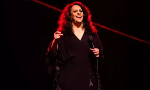 
				
					Aniversário de Gal Costa é marcado por homenagens de Gil e Caetano
				
				