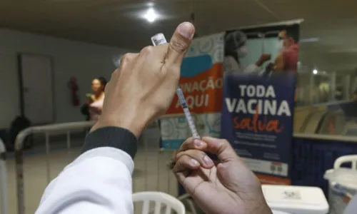 
				
					Anvisa autoriza nova fase de testes com vacina brasileira contra covid
				
				