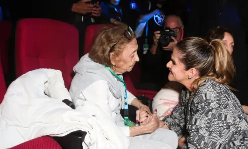 
				
					Aos 95 anos, Laura Cardoso protagoniza momento de emoção com Ingrid Guimarães
				
				