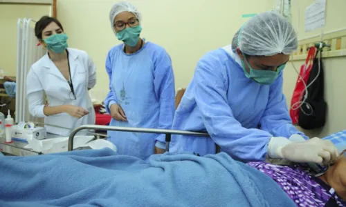 
				
					Bahia repassará R$ 40 mi para organizações pagarem piso da enfermagem
				
				