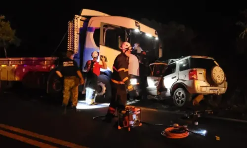 
				
					Batida mata homem e deixa carro retorcido na Bahia
				
				