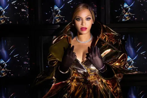 
				
					Beyoncé completa 42 anos nesta segunda (4); relembre hits
				
				