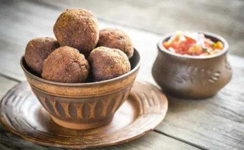 
				
					Bolinho de feijoada: aprenda a fazer petisco para aproveitar o Dia dos Pais
				
				