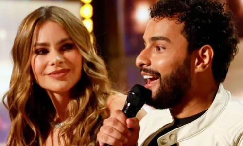 
				
					Brasileiro emociona jurados e garante vaga no America's Got Talent
				
				