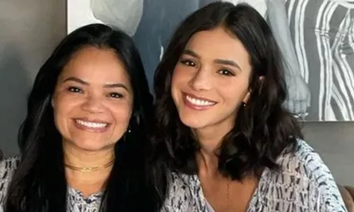 
				
					Bruna Marquezine brigou com mãe por conflitos na carreira: 'A gente se ofendia'
				
				