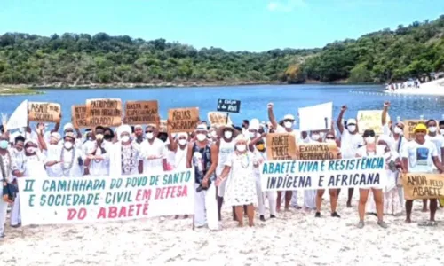 
				
					Caminhada em prol da Lagoa do Abaeté acontece em Itapuã; confira
				
				