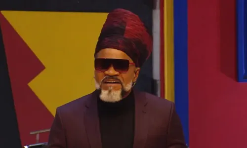 
				
					Carlinhos Brown estreia primeiro reality de percussão no sábado (11)
				
				