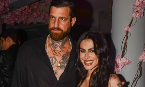 
				
					Cleo Pires comemora 41 anos com festa em São Paulo; FOTOS
				
				