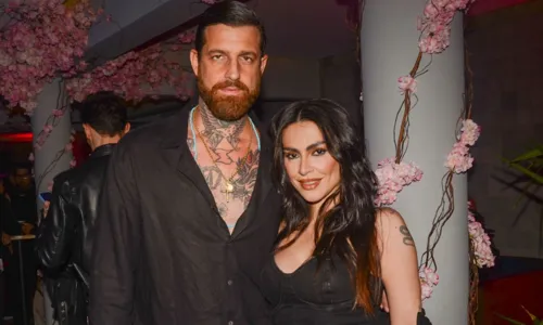 
				
					Cleo Pires comemora 41 anos com festa em São Paulo; FOTOS
				
				