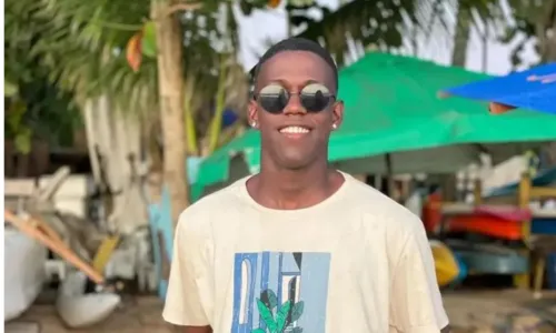 
				
					Conheça Iago Justiniano, jovem de 18 anos morto em Itapuã
				
				