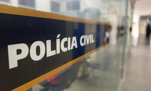 
				
					Criança de 4 anos morre afogada em tonel em Feira de Santana
				
				