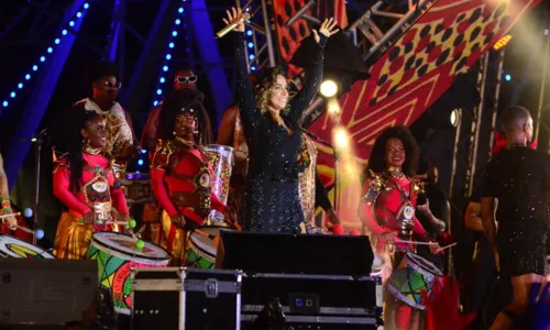 
				
					Daniela Mercury comemora 40 anos de carreira com show no Rio; FOTOS
				
				