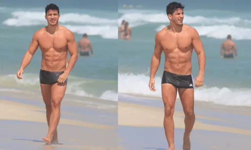 
				
					De sunga, Ricky Tavares ostenta corpão na praia; FOTOS
				
				