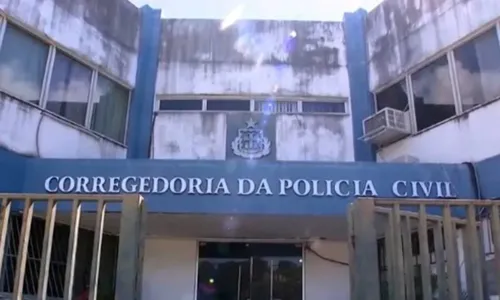 
				
					Delegado é investigado por ameaçar funcionários de boate em Salvador
				
				