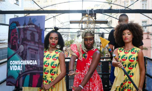 
				
					Desfile de blocos afro e afoxés movimenta Centro Histórico de Salvador
				
				