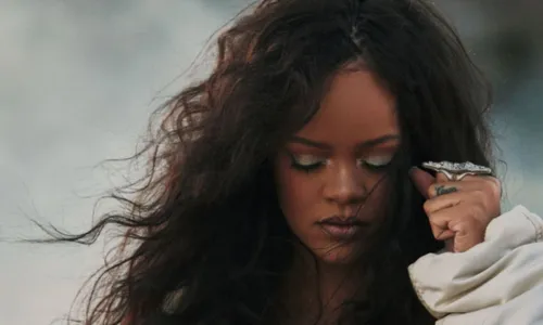 
				
					'Diamonds', de Rihanna, volta ao Spotify Global em 2023
				
				