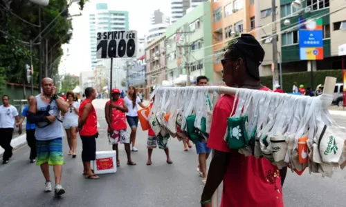 
				
					Divulgada lista final de ambulantes cadastrados nas festas populares
				
				