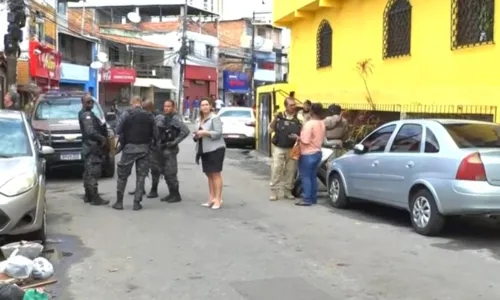 
				
					Escolas e comércios fecham as portas após tiroteios no Alto das Pombas
				
				